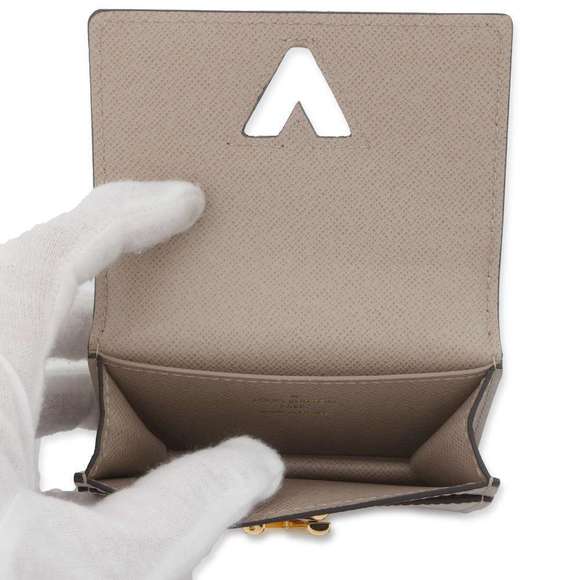 Louis Vuitton Epi Card Case WALLET - Picture 5 of 14